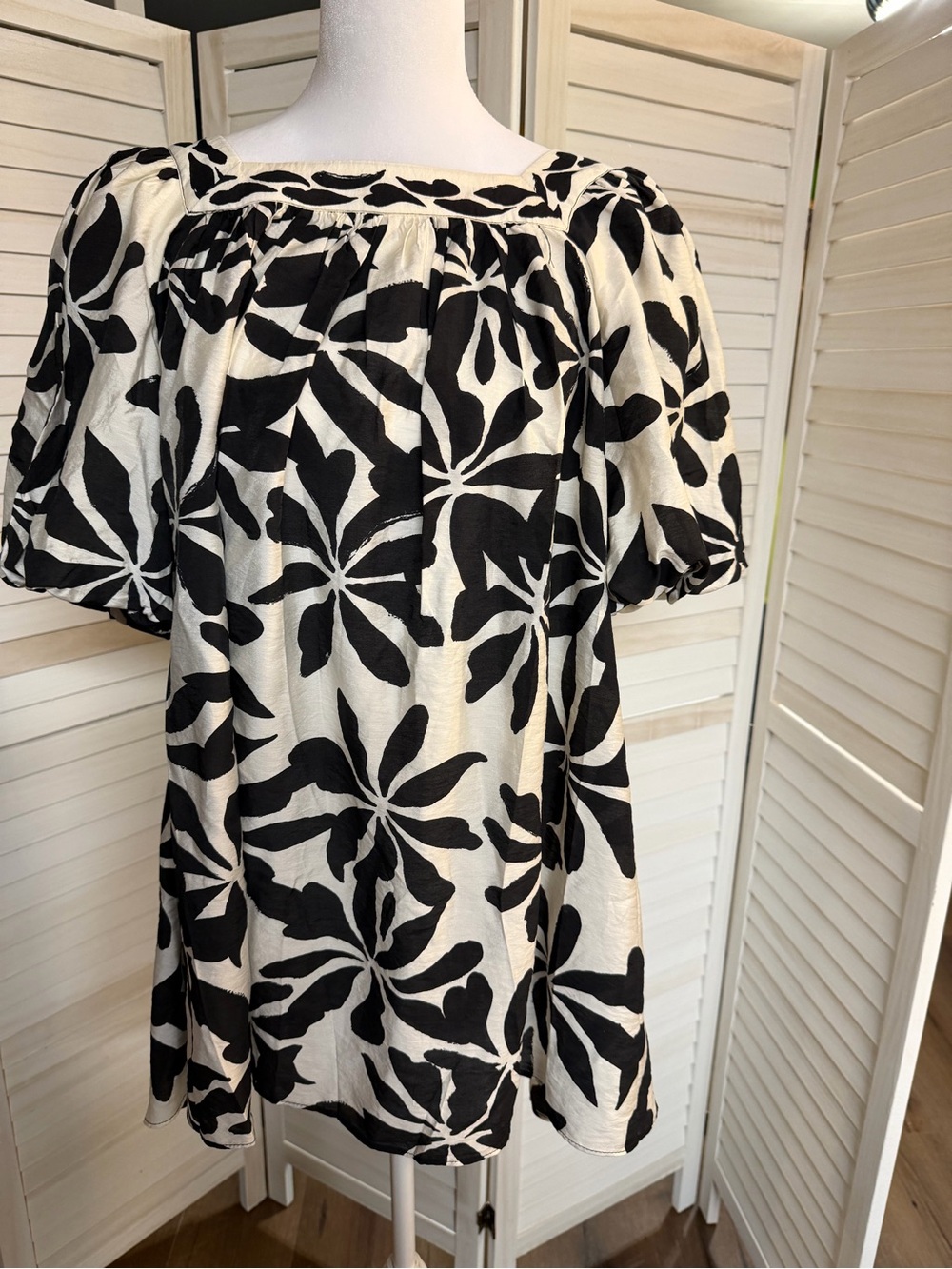 NWT H&M Black Floral Mini Dress SZ XXS loose fit